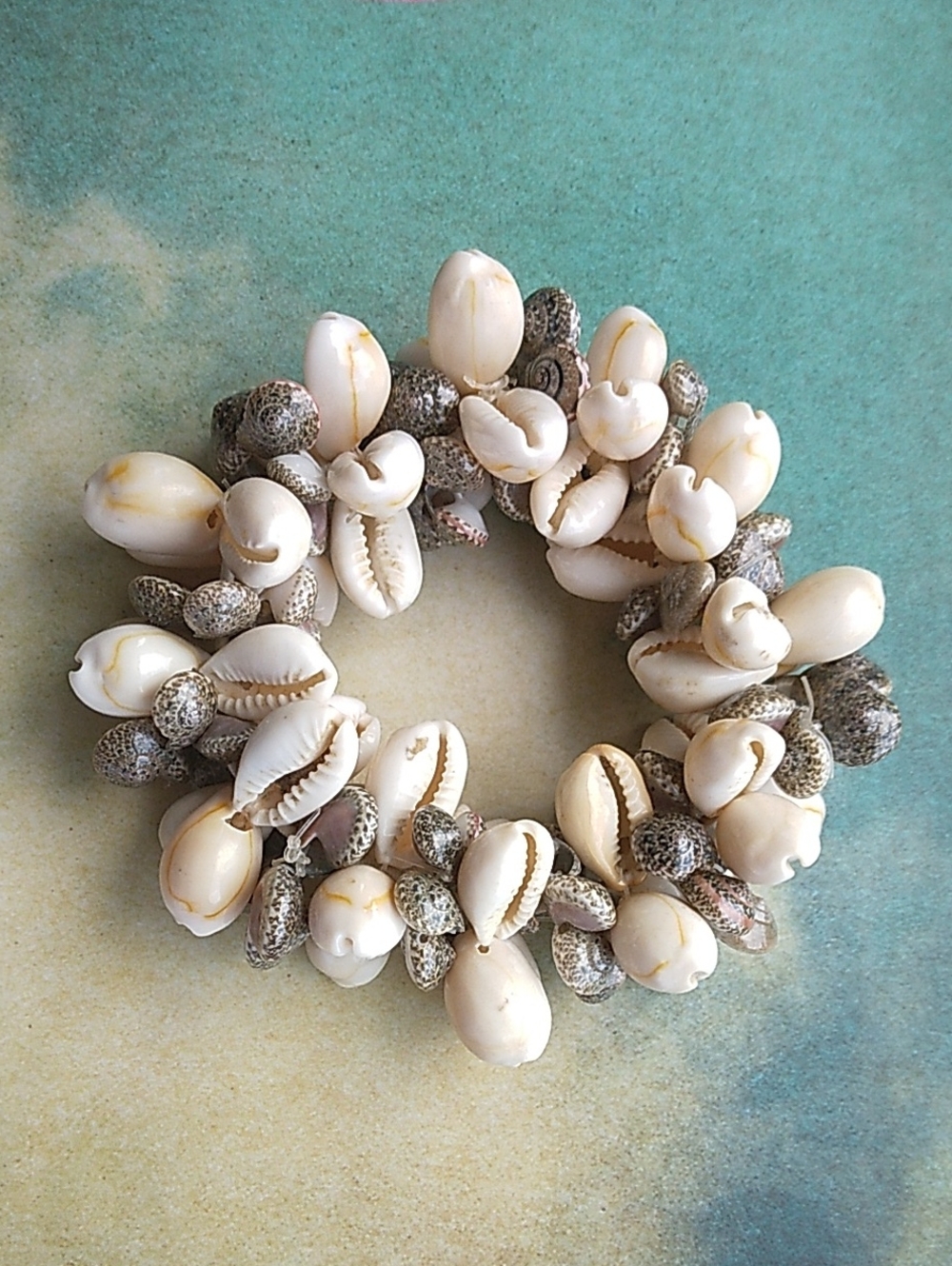 Handmade Cowrie Shell Bracelet - Natural Cream & Speckled Brown